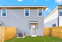 3-bedroom rental at 9919 Grove Mist Unit 104 in San Antonio, TX — photo 4