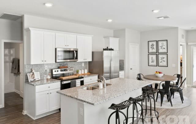3-bedroom rental at 14629 Maple Terrace in San Antonio, TX — photo 4