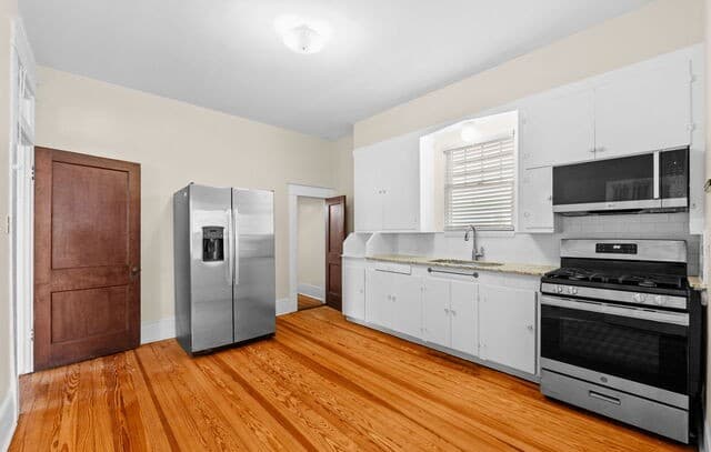 1-bedroom rental at 217 Castillo Ave Unit 2 in San Antonio, TX — photo 5