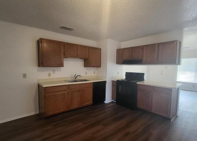 3-bedroom rental at 2531 Corian Glen in San Antonio, TX — photo 3