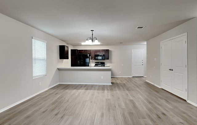 3-bedroom rental at 9727 Marbach in San Antonio, TX — photo 3