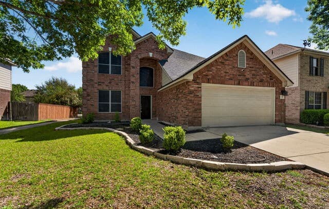 4-bedroom rental at 137 Niemietz Cove in Cibolo, TX — photo 2
