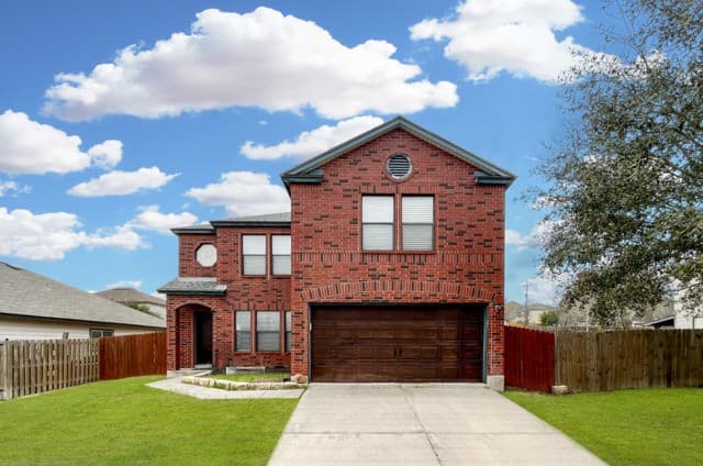 3-bedroom rental at 14443 Mountainside Ridge in San Antonio TX