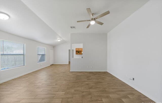 2-bedroom rental at 14532 Clovelly Wood in San Antonio, TX — photo 5