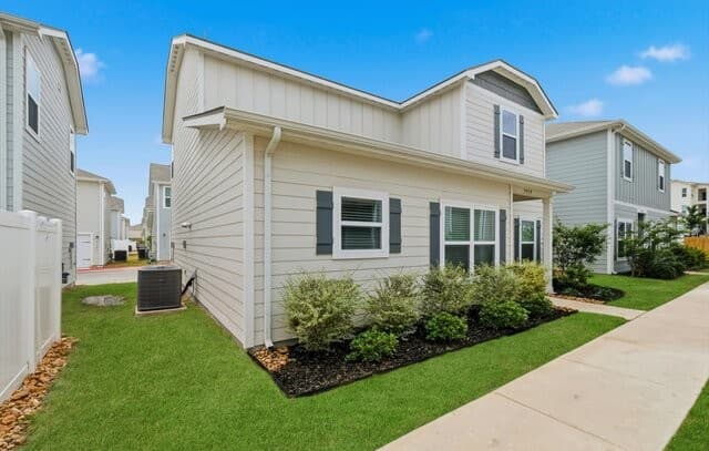 3-bedroom rental at 5919 Cooper Cash in San Antonio, TX — photo 3