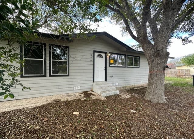 3-bedroom rental at 546 W Petaluma Blvd in San Antonio TX