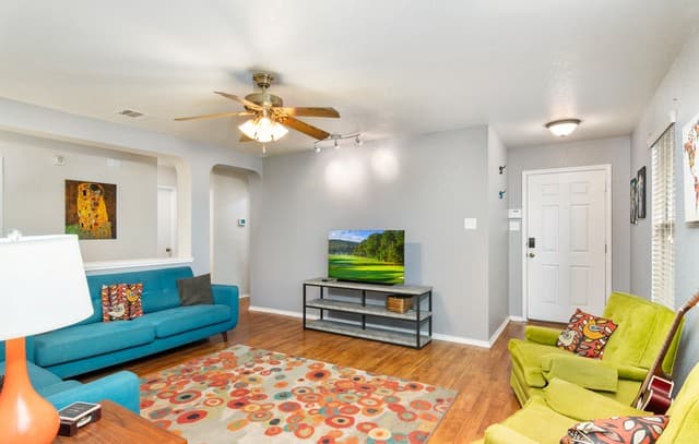 3-bedroom rental at 14726 Bluemist Pass in San Antonio, TX — photo 3