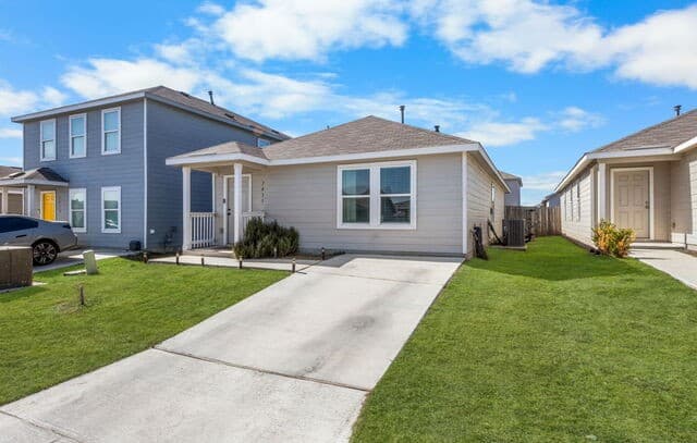 3-bedroom rental at 7415 Donkey Vly in San Antonio TX