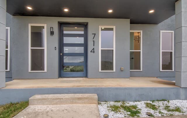 4-bedroom rental at 714 Misty Water Ln in San Antonio, TX — photo 2