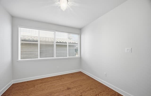 4-bedroom rental at 4030 Calle De Cobre in San Antonio, TX — photo 3