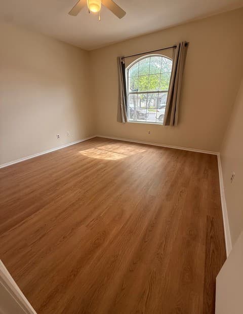 3-bedroom rental at 7510 Carriage Pass in San Antonio, TX — photo 5