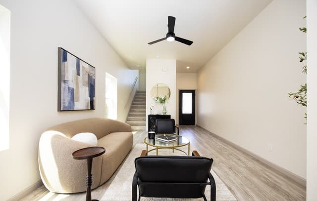 3-bedroom rental at 326 Cactus St in San Antonio, TX — photo 3