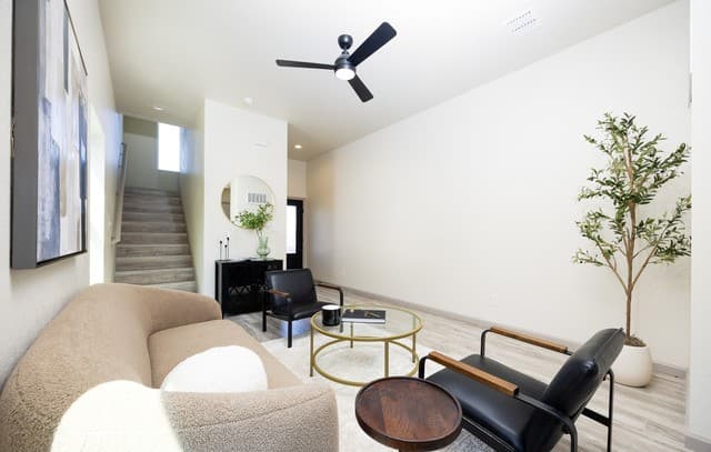 3-bedroom rental at 326 Cactus St in San Antonio, TX — photo 4