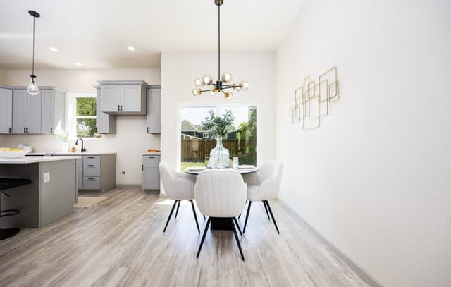3-bedroom rental at 326 Cactus St in San Antonio, TX — photo 5