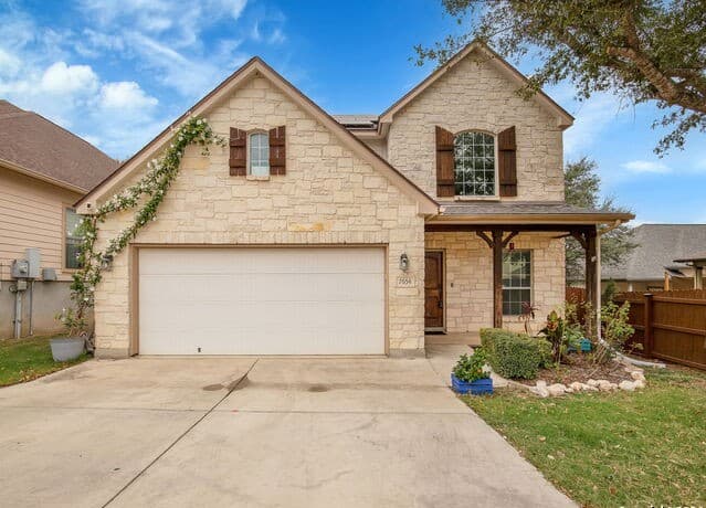 4-bedroom rental at 7654 Eagle Ledge in San Antonio, TX — photo 2