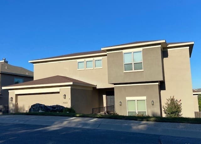 4-bedroom rental at 25822 Peregrine Rdg in San Antonio, TX — photo 2