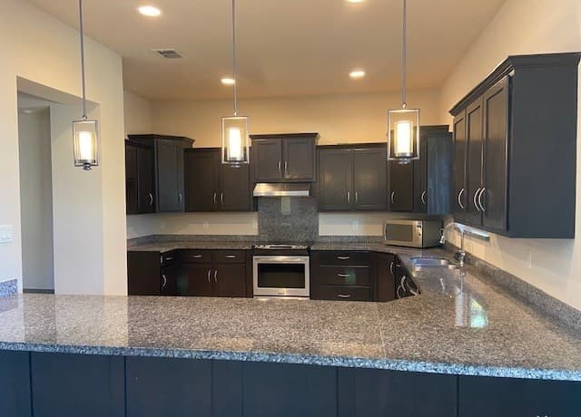 4-bedroom rental at 25822 Peregrine Rdg in San Antonio, TX — photo 5