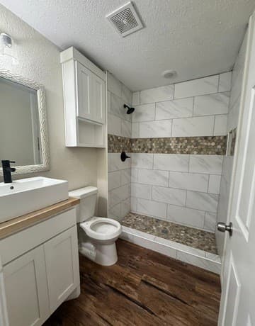 4-bedroom rental at 323 Thompson Pl in San Antonio, TX — photo 4