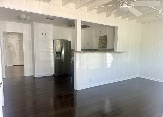 2-bedroom rental at 217 Deerwood Dr in San Antonio, TX — photo 2