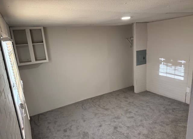 2-bedroom rental at 1311 W Hein Rd Unit 18 in San Antonio, TX — photo 5