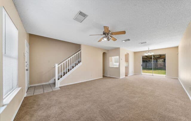 3-bedroom rental at 7038 Cole Creek in Converse, TX — photo 5