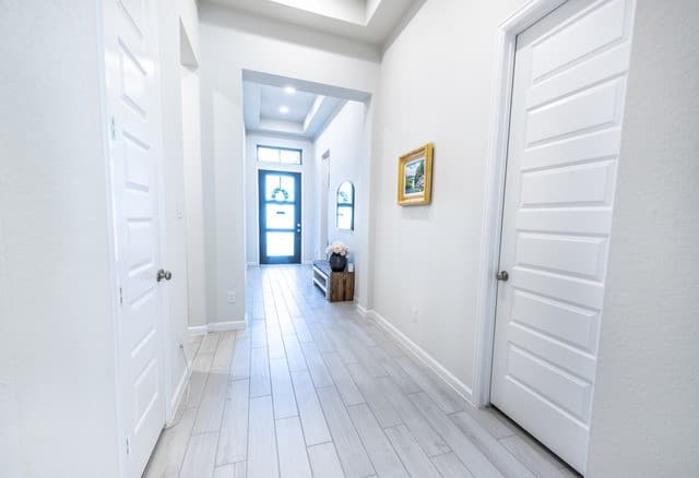 4-bedroom rental at 14336 Apache Wells in San Antonio, TX — photo 3
