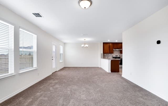 3-bedroom rental at 11732 Red Pheasant in San Antonio, TX — photo 4