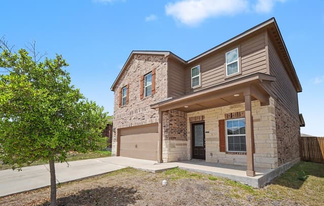 4-bedroom rental at 9335 Nubuck Br in Converse, TX — photo 3