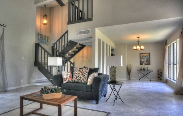 3-bedroom rental at 4411 Western Pine Woods in San Antonio, TX — photo 4