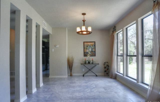 3-bedroom rental at 4411 Western Pine Woods in San Antonio, TX — photo 5