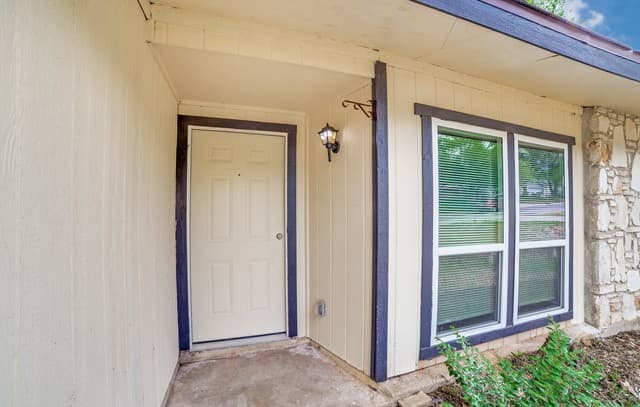 3-bedroom rental at 10506 Bounty Dr in San Antonio, TX — photo 3