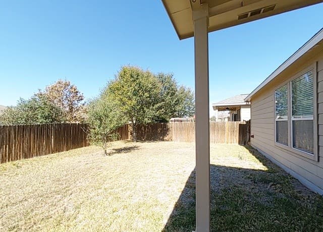3-bedroom rental at 3703 Painted Trak in Schertz, TX — photo 5