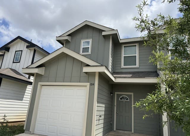 3-bedroom rental at 9926 Hazy Bend Unit 104 in San Antonio, TX — photo 2