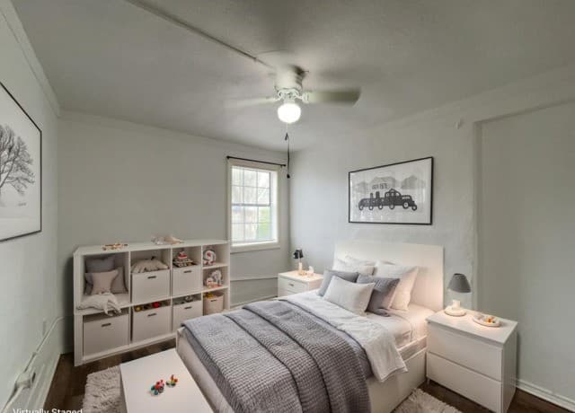 3-bedroom rental at 1142 W Villaret Blvd in San Antonio, TX — photo 5