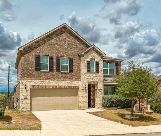 4-bedroom rental at 7427 Valle Mission in Boerne, TX — photo 3