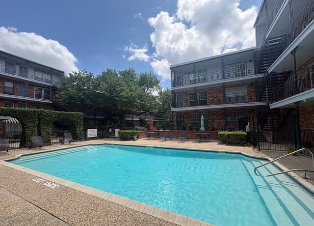 1-bedroom rental at 8401 N New Braunfels Ave Unit 245 in San Antonio TX