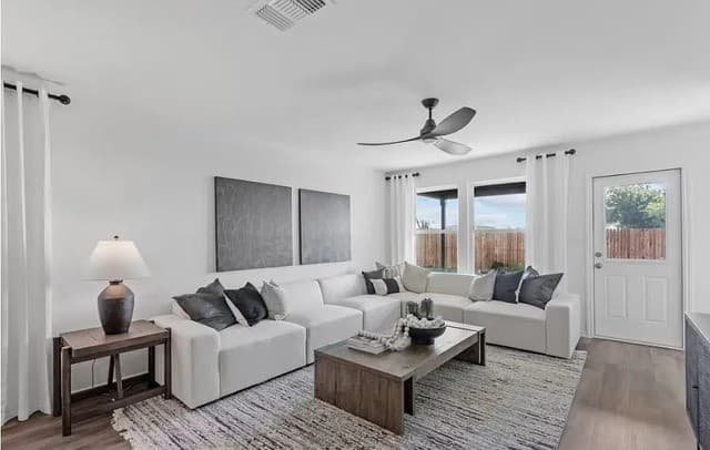 4-bedroom rental at 11621 Remuda cyn in Bexar Co, TX — photo 3