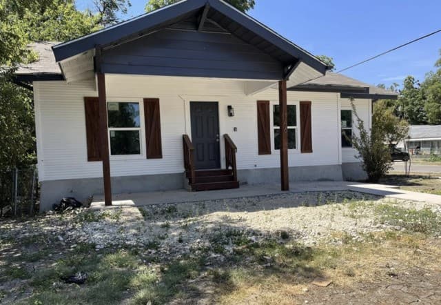 3-bedroom rental at 146 Isabel in San Antonio TX