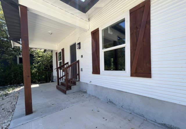 3-bedroom rental at 146 Isabel in San Antonio, TX — photo 3