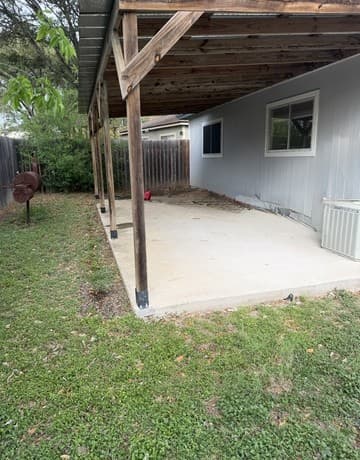 3-bedroom rental at 7643 Chatsworth in San Antonio, TX — photo 3