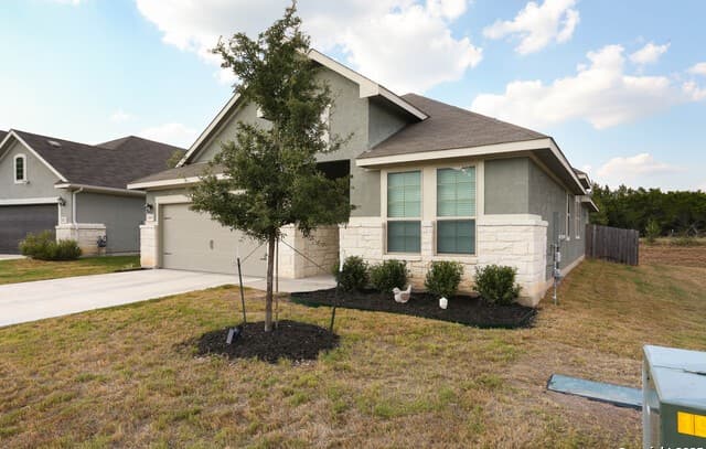 3-bedroom rental at 12819 Aikman in San Antonio, TX — photo 3