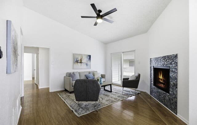 2-bedroom rental at 318 Harmony Unit 318 in San Antonio, TX — photo 3