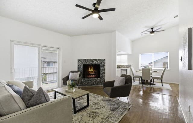 2-bedroom rental at 318 Harmony Unit 318 in San Antonio, TX — photo 4