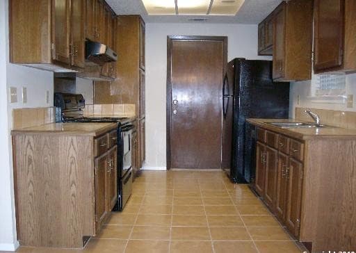 3-bedroom rental at 8907 Timber Elm St in San Antonio, TX — photo 2