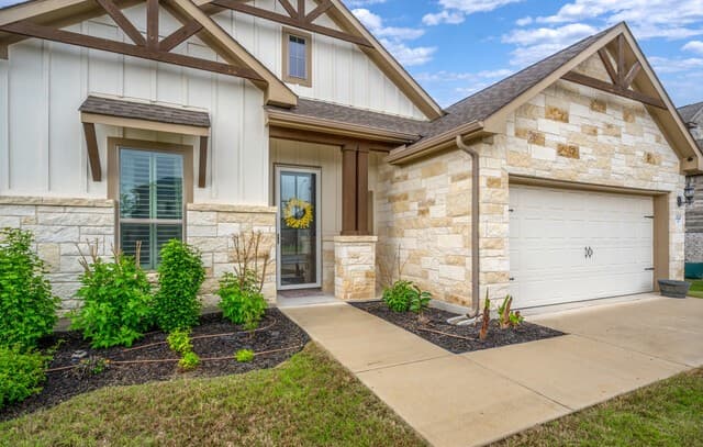 4-bedroom rental at 2040 Market in Schertz TX