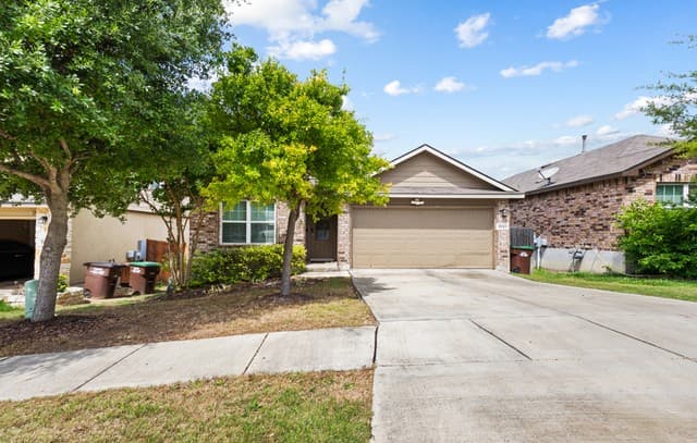 4-bedroom rental at 5919 Hindes Stone in San Antonio TX