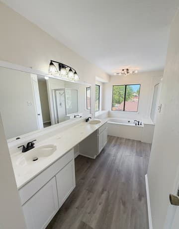 3-bedroom rental at 9808 Delta Ridge Dr in Converse, TX — photo 3