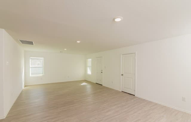 3-bedroom rental at 6603 Arid in San Antonio, TX — photo 3