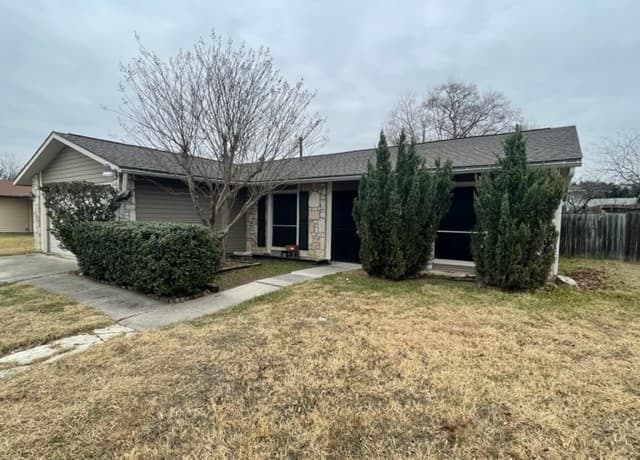 3-bedroom rental at 838 Saddlebrook Dr in San Antonio TX