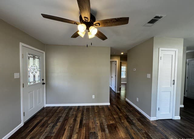 2-bedroom rental at 15435 Belen St in San Antonio, TX — photo 3